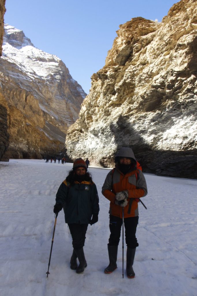 Chadar Trek_trekking couple